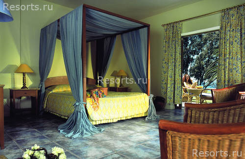 Sani Beach Club 11